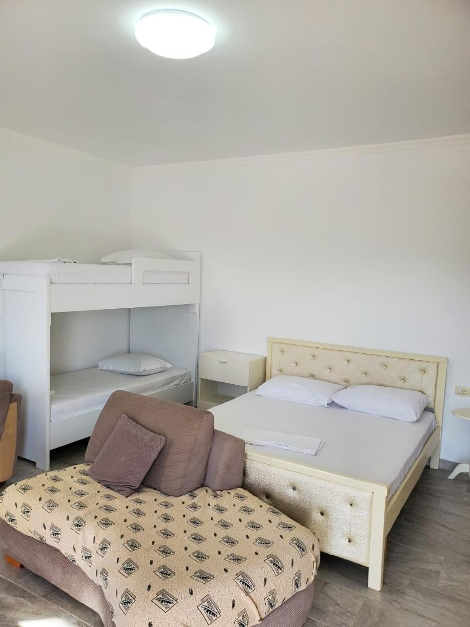 Luigi S Fairyview Apartment Sarandë 外观 照片